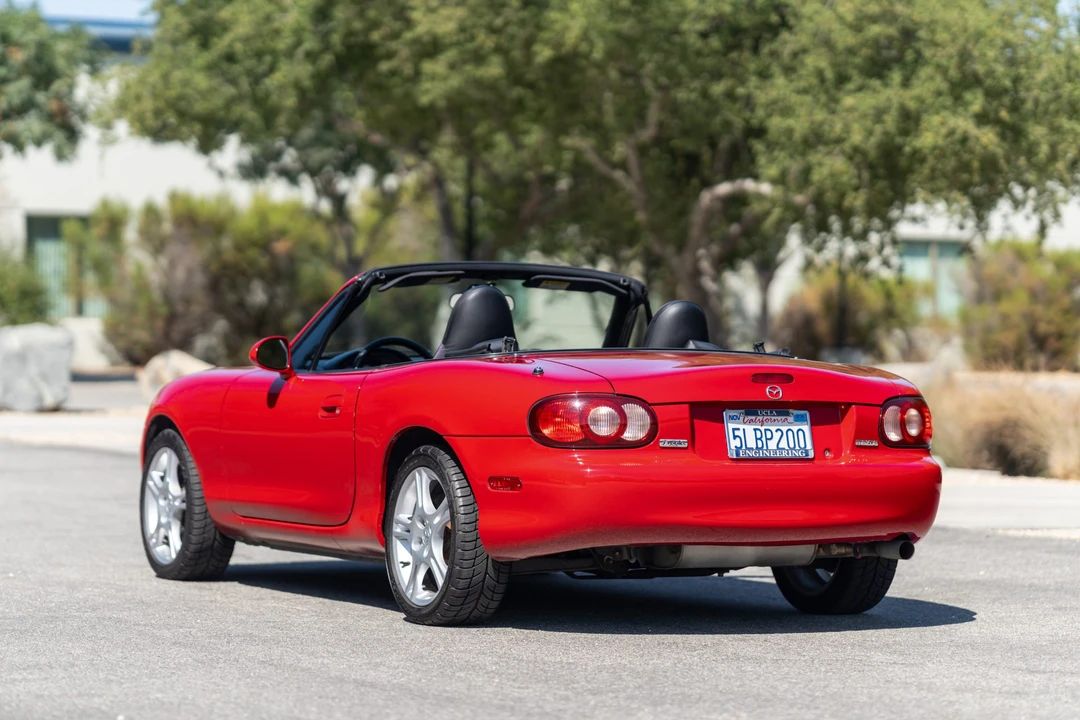 2004 Mazda NB MX-5 Miata - Image 8 of 31