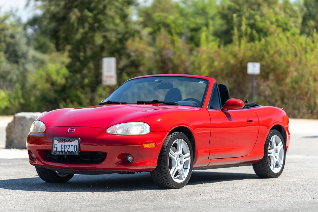 2004 Mazda NB MX-5 Miata - Image 2 of 31