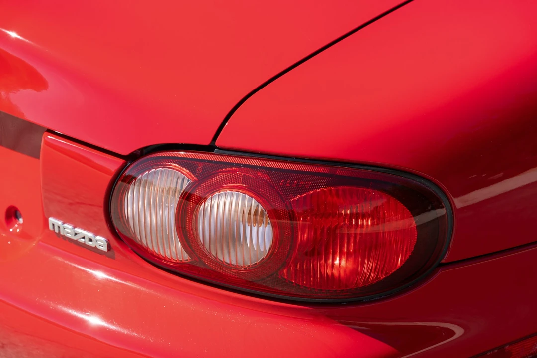 2004 Mazda NB MX-5 Miata - Image 25 of 31