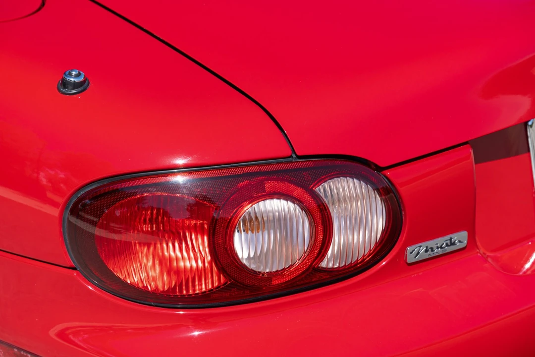 2004 Mazda NB MX-5 Miata - Image 24 of 31