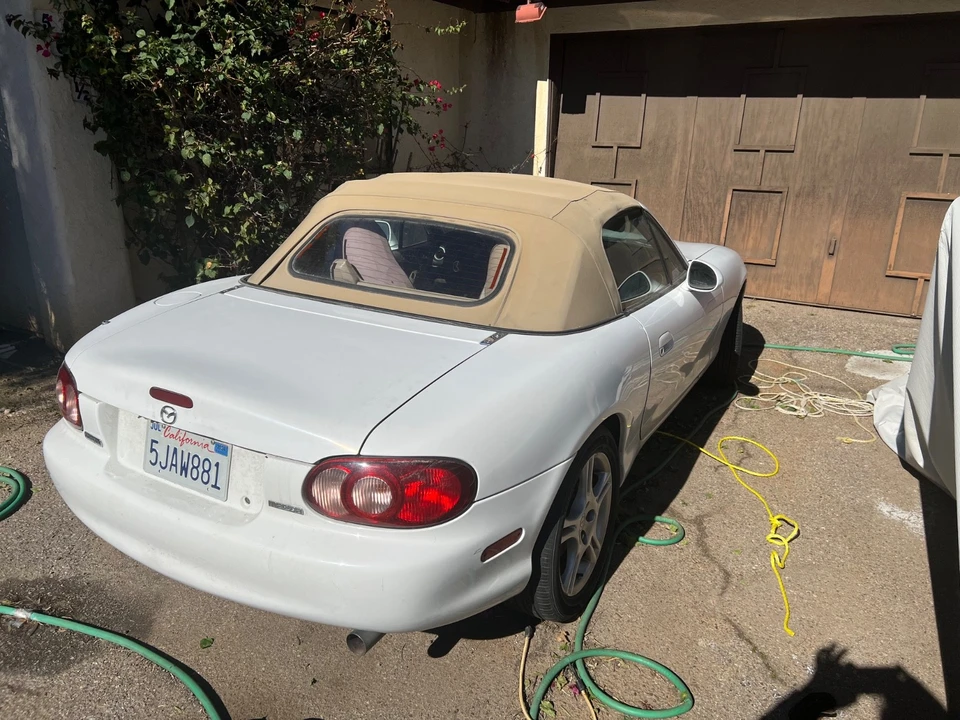 2004 Mazda NB MX-5 Miata - Image 4 of 12