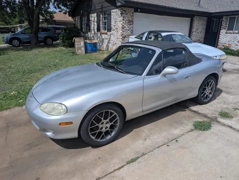 2004 Mazda MX-5 Miata BASE