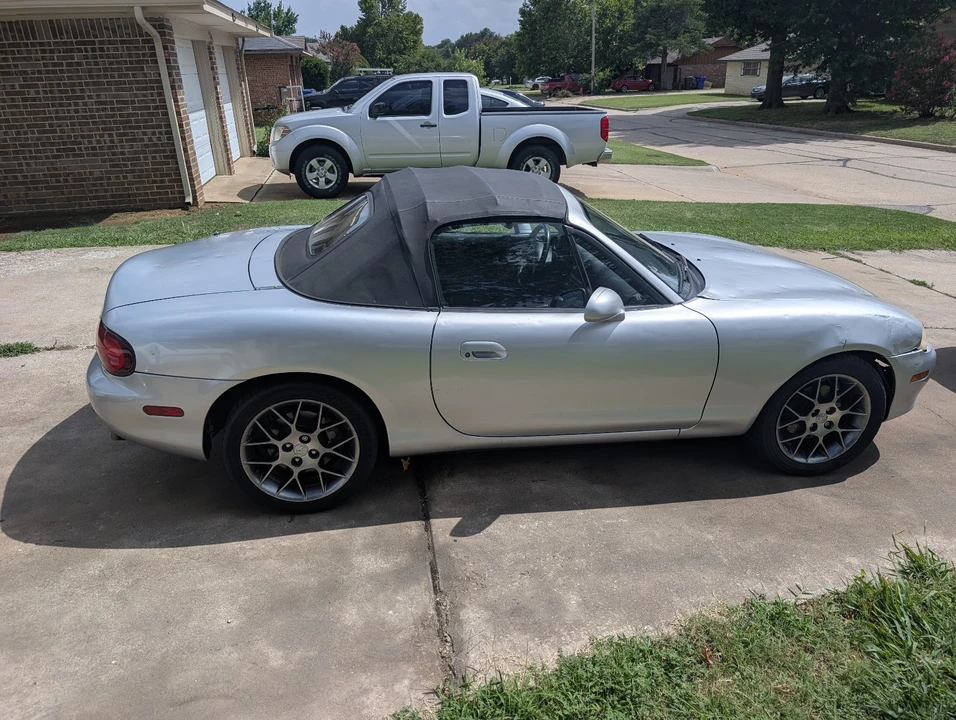 2004 Mazda NB MX-5 Miata - Image 3 of 13