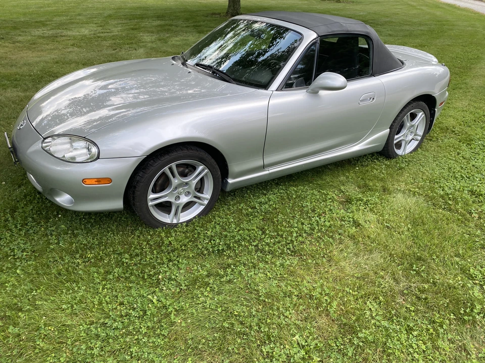 2004 Mazda NB MX-5 Miata - Image 4 of 8