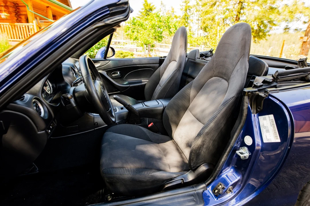 2004 Mazda NB MX-5 Miata - Image 13 of 23