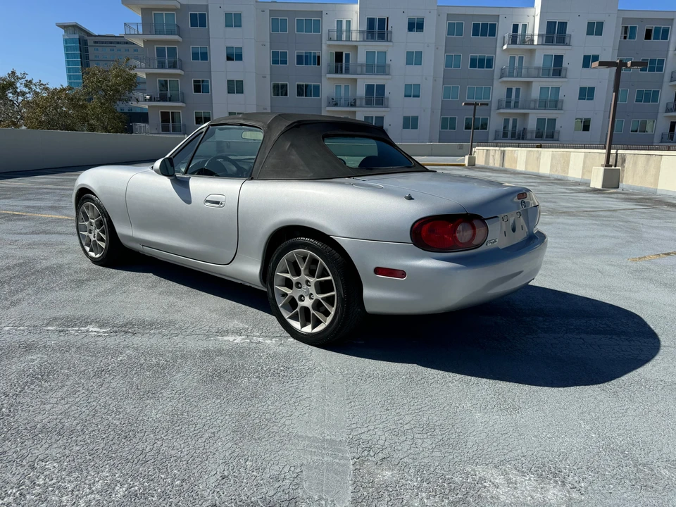 2004 Mazda NB MX-5 Miata - Image 13 of 31
