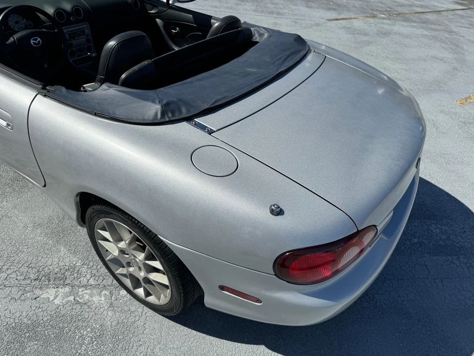 2004 Mazda NB MX-5 Miata - Image 25 of 31