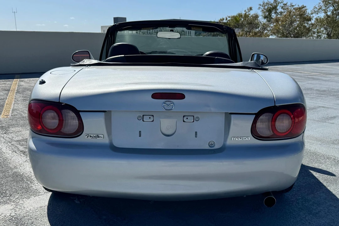 2004 Mazda NB MX-5 Miata - Image 5 of 31