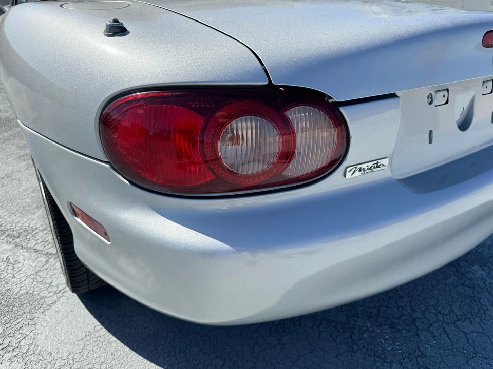 2004 Mazda NB MX-5 Miata - Image 26 of 31