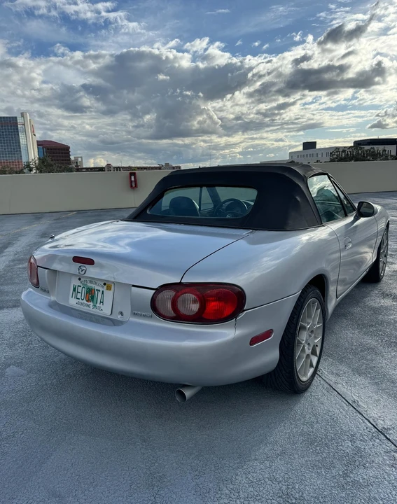 2004 Mazda NB MX-5 Miata - Image 17 of 31
