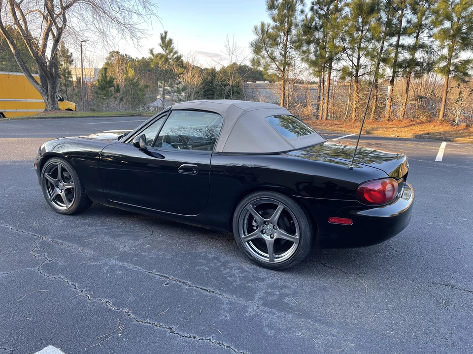2004 Mazda NB MX-5 Miata - Image 28 of 31