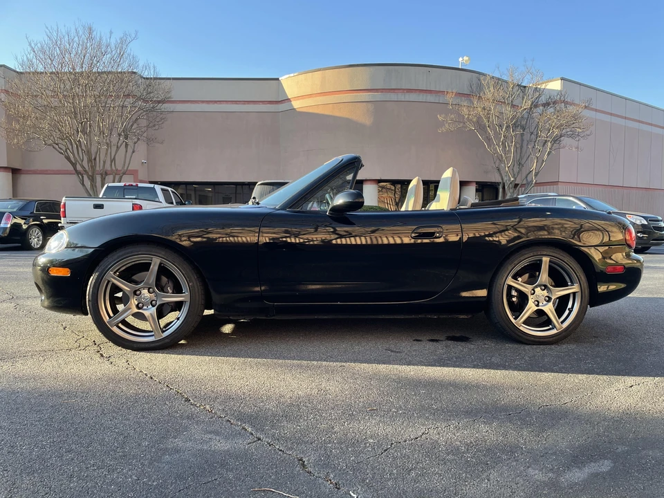 2004 Mazda NB MX-5 Miata - Image 9 of 31