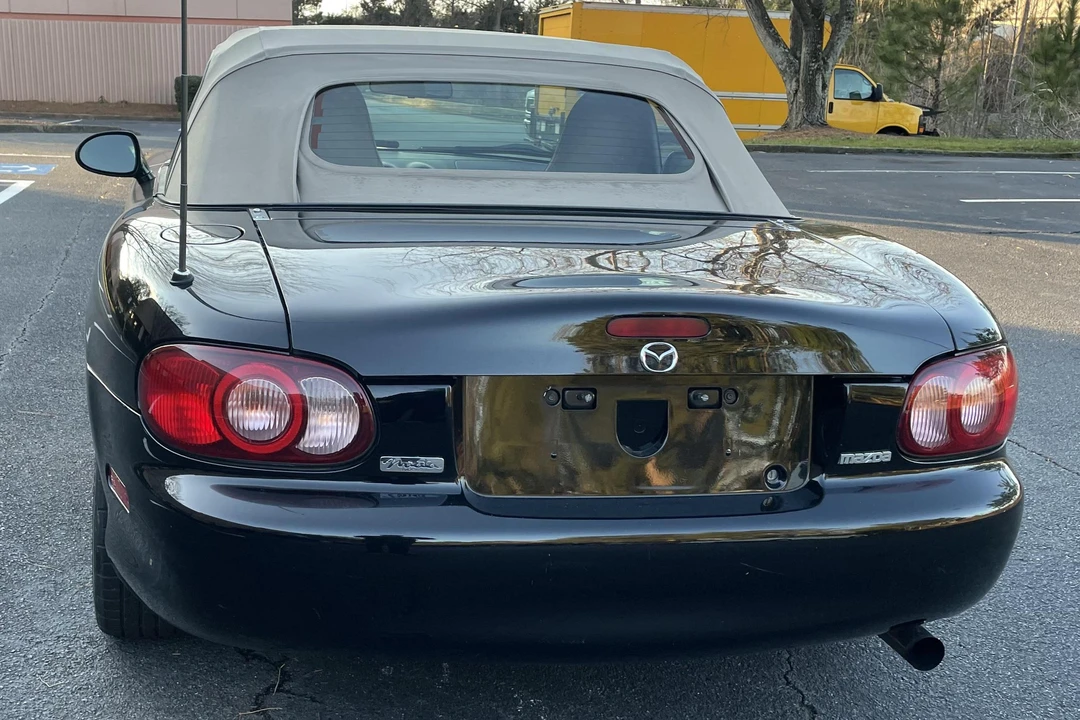 2004 Mazda NB MX-5 Miata - Image 5 of 31