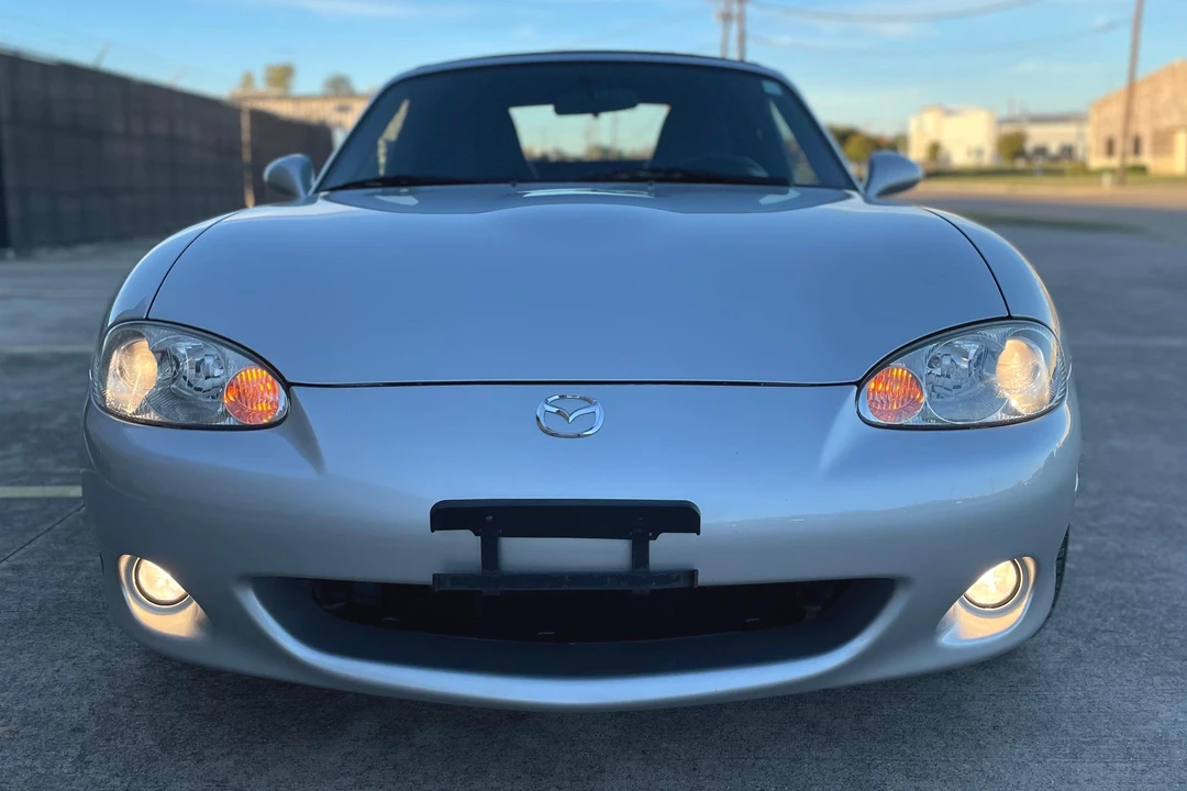 2004 Mazda NB MX-5 Miata - Image 2 of 31