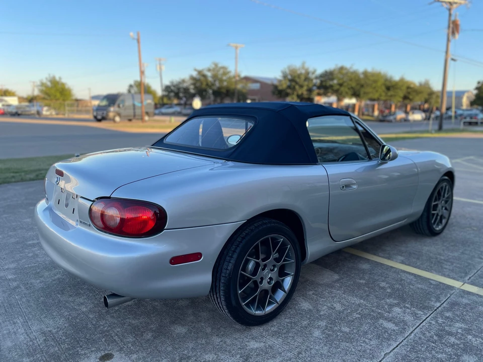 2004 Mazda NB MX-5 Miata - Image 18 of 31