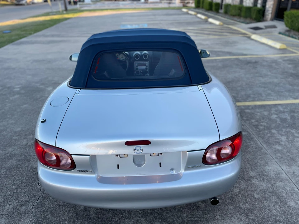 2004 Mazda NB MX-5 Miata - Image 16 of 31