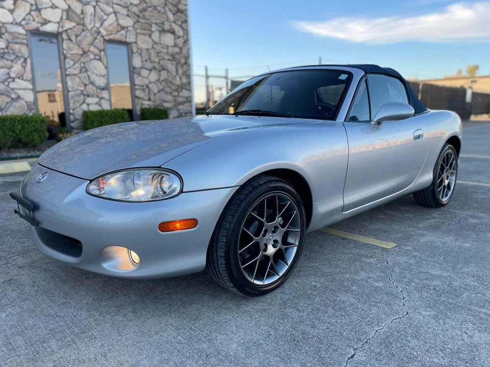 2004 Mazda NB MX-5 Miata - Image 13 of 31