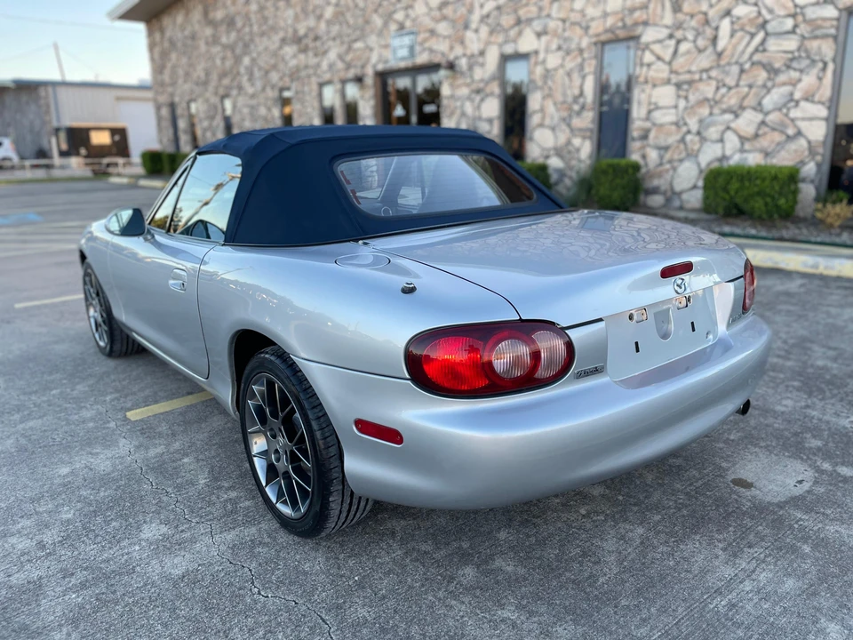 2004 Mazda NB MX-5 Miata - Image 15 of 31