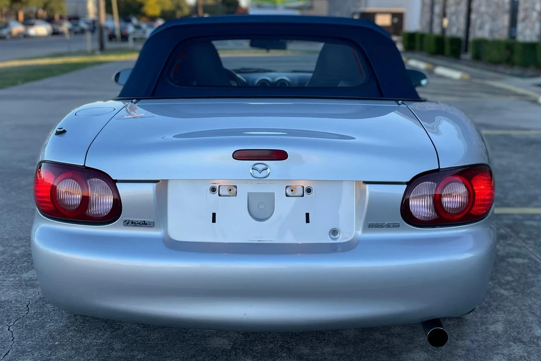 2004 Mazda NB MX-5 Miata - Image 5 of 31