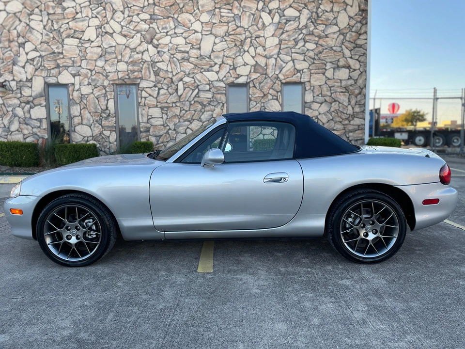 2004 Mazda NB MX-5 Miata - Image 14 of 31