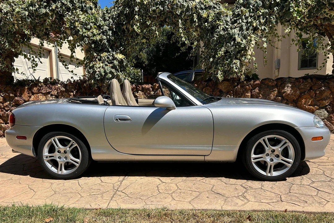2004 Mazda NB MX-5 Miata - Image 3 of 31