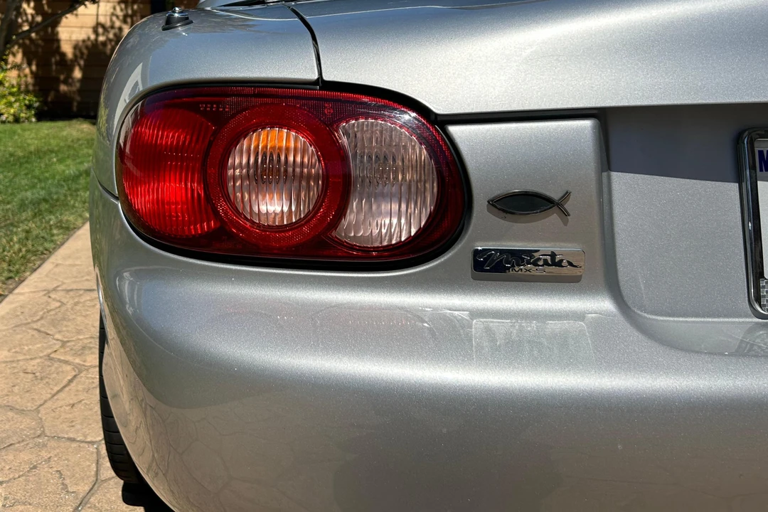2004 Mazda NB MX-5 Miata - Image 17 of 31