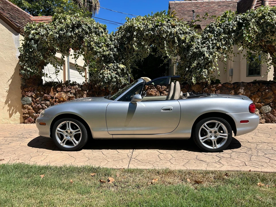 2004 Mazda NB MX-5 Miata - Image 6 of 31