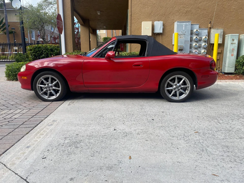 2004 Mazda NB MX-5 Miata - Image 15 of 31