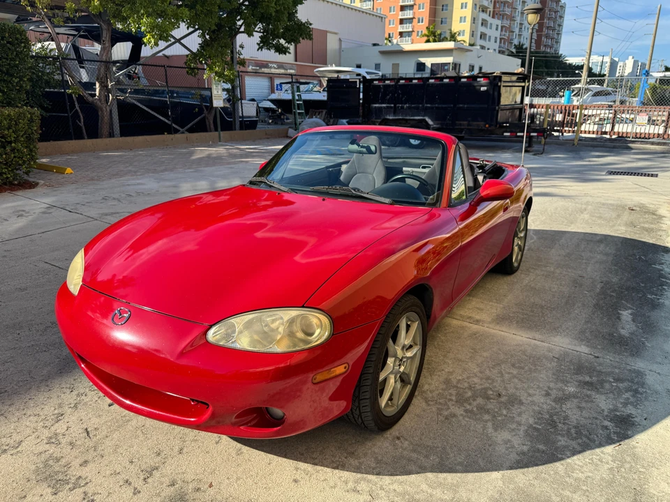 2004 Mazda NB MX-5 Miata - Image 8 of 31