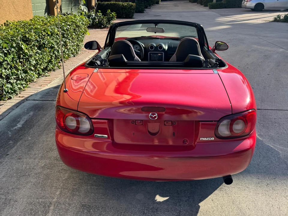 2004 Mazda NB MX-5 Miata - Image 11 of 31