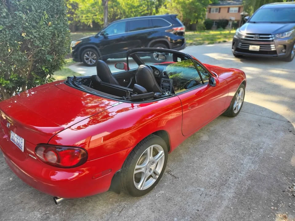 2004 Mazda NB MX-5 Miata - Image 4 of 10