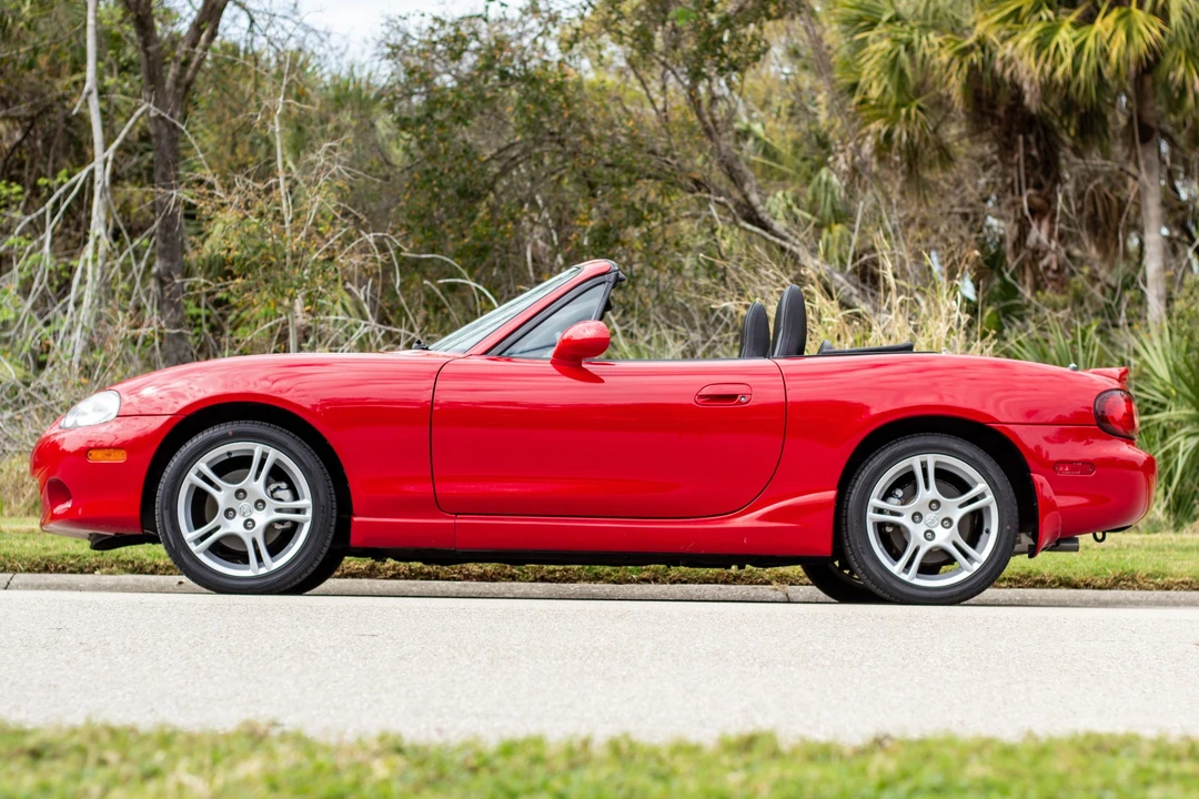2004 Mazda NB MX-5 Miata - Image 8 of 31