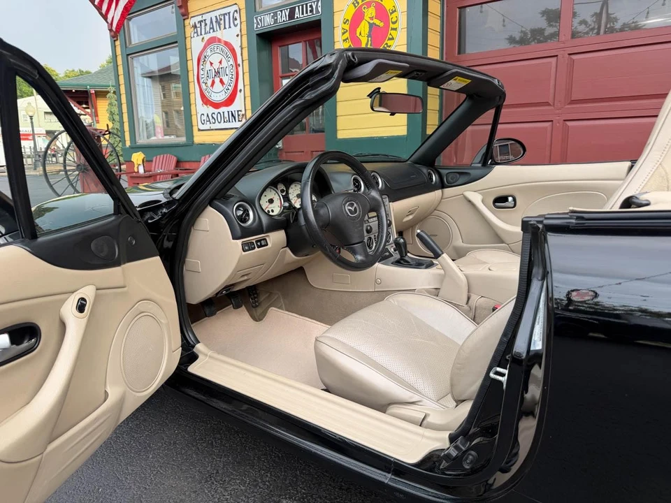 2004 Mazda NB MX-5 Miata - Image 19 of 31