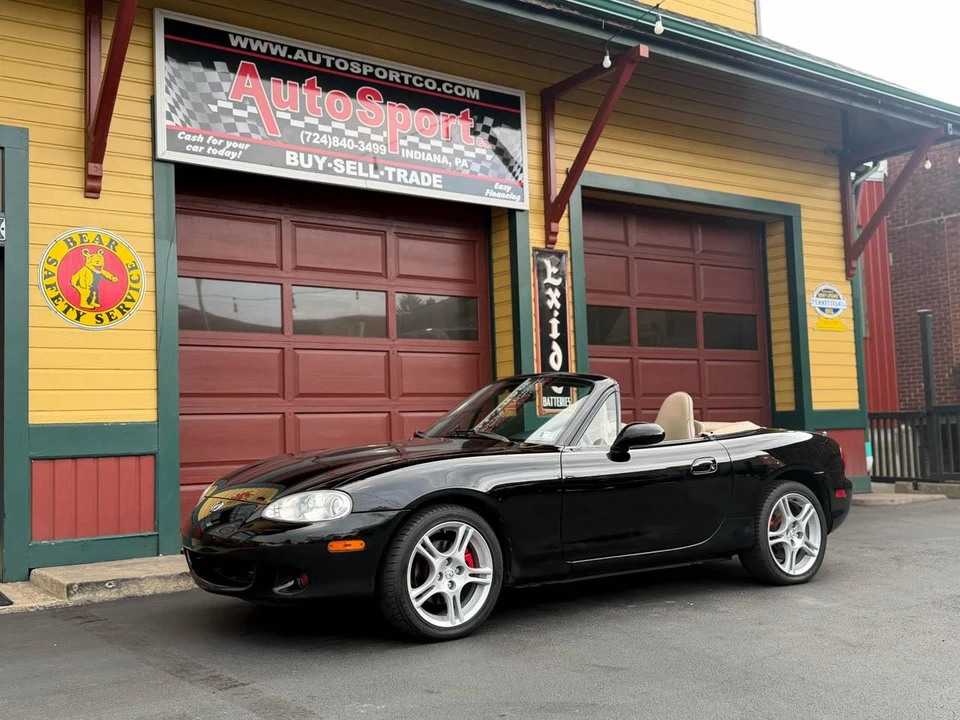 2004 Mazda NB MX-5 Miata - Image 13 of 31