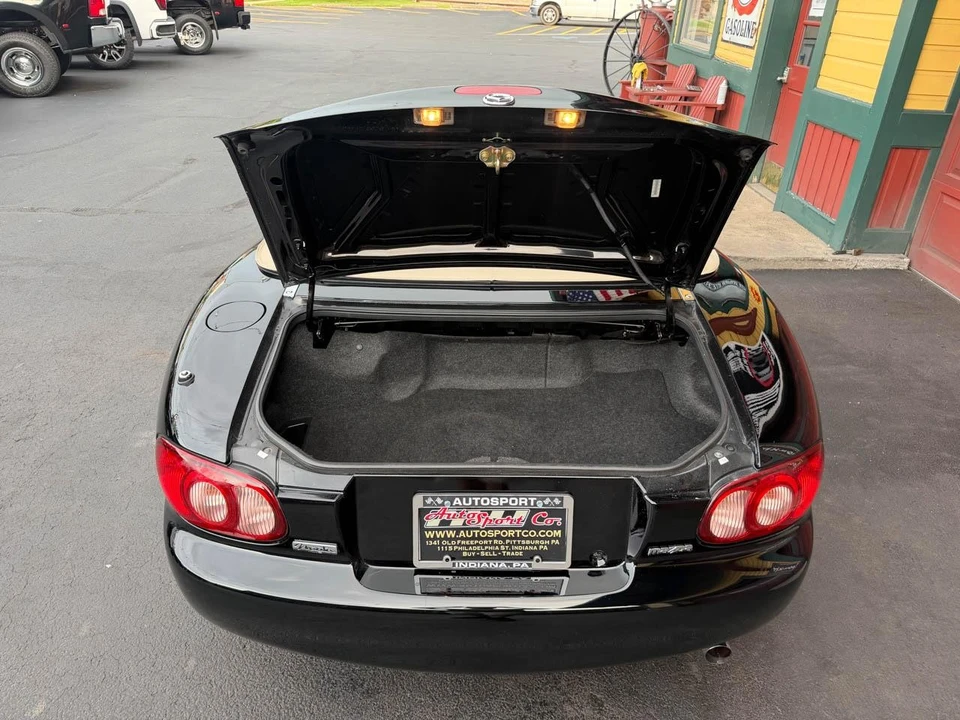 2004 Mazda NB MX-5 Miata - Image 25 of 31