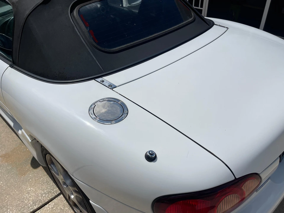 2004 Mazda NB MX-5 Miata - Image 27 of 30