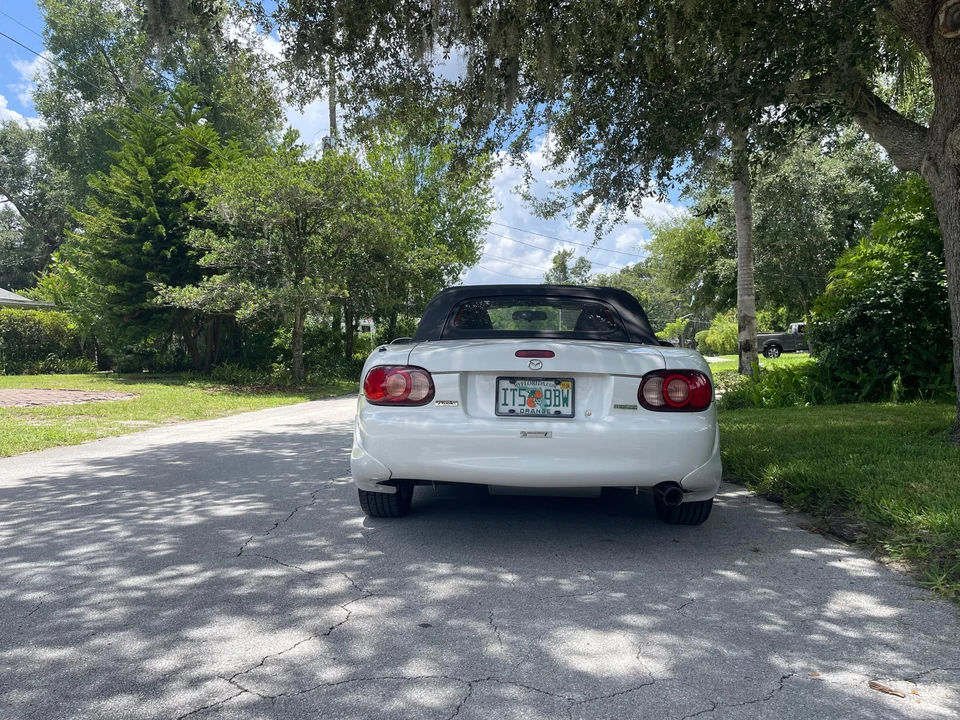 2004 Mazda NB MX-5 Miata - Image 15 of 30