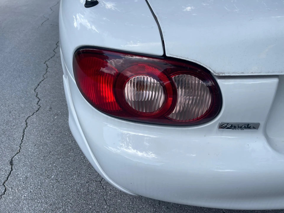 2004 Mazda NB MX-5 Miata - Image 28 of 30