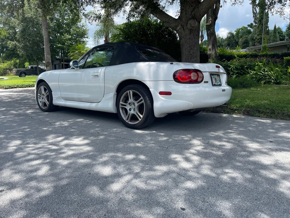 2004 Mazda NB MX-5 Miata - Image 14 of 30