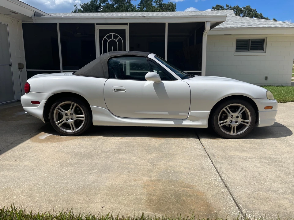 2004 Mazda NB MX-5 Miata - Image 10 of 30