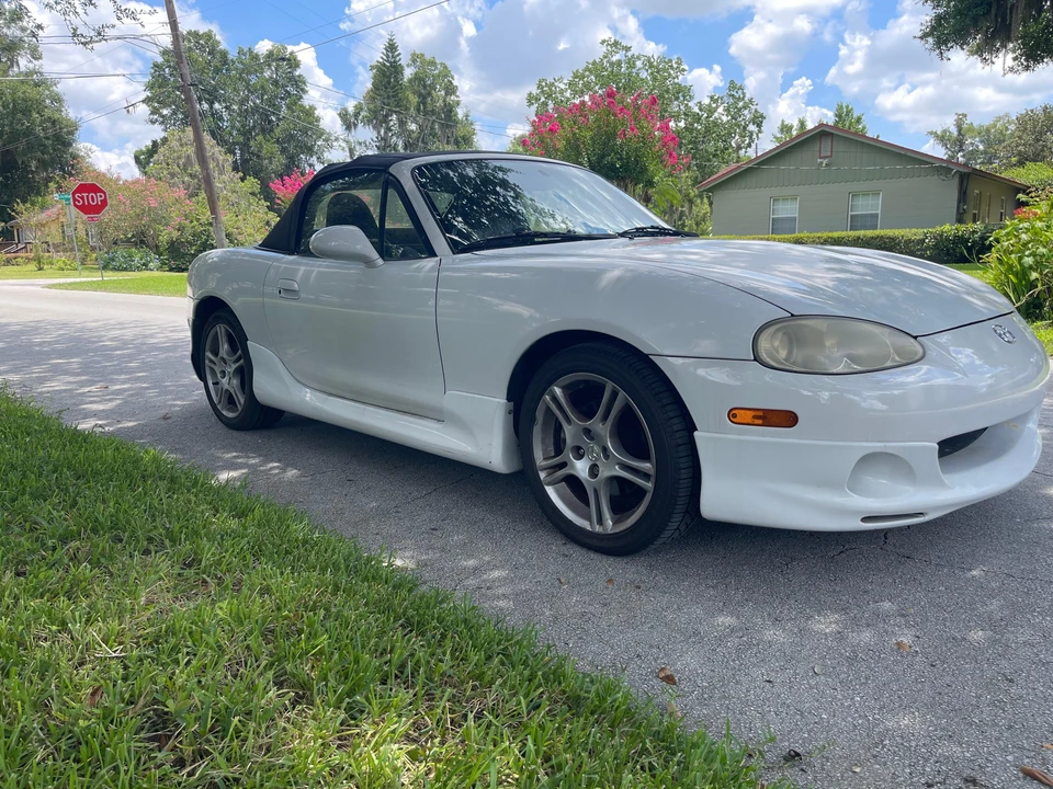 2004 Mazda NB MX-5 Miata - Image 18 of 30