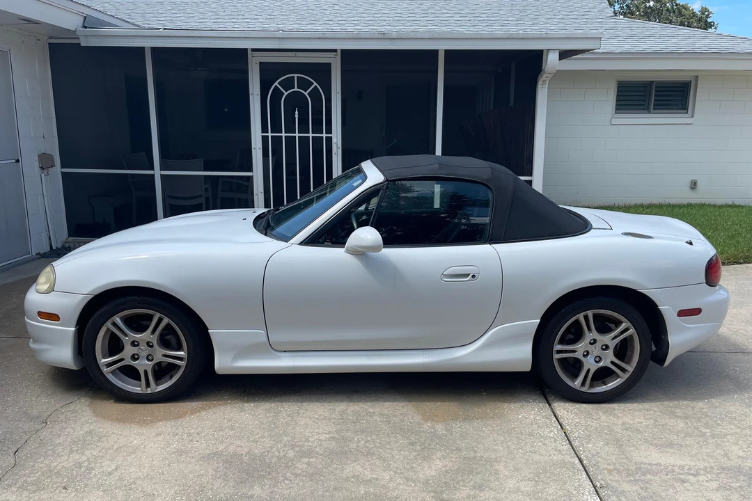 2004 Mazda NB MX-5 Miata - Image 3 of 30