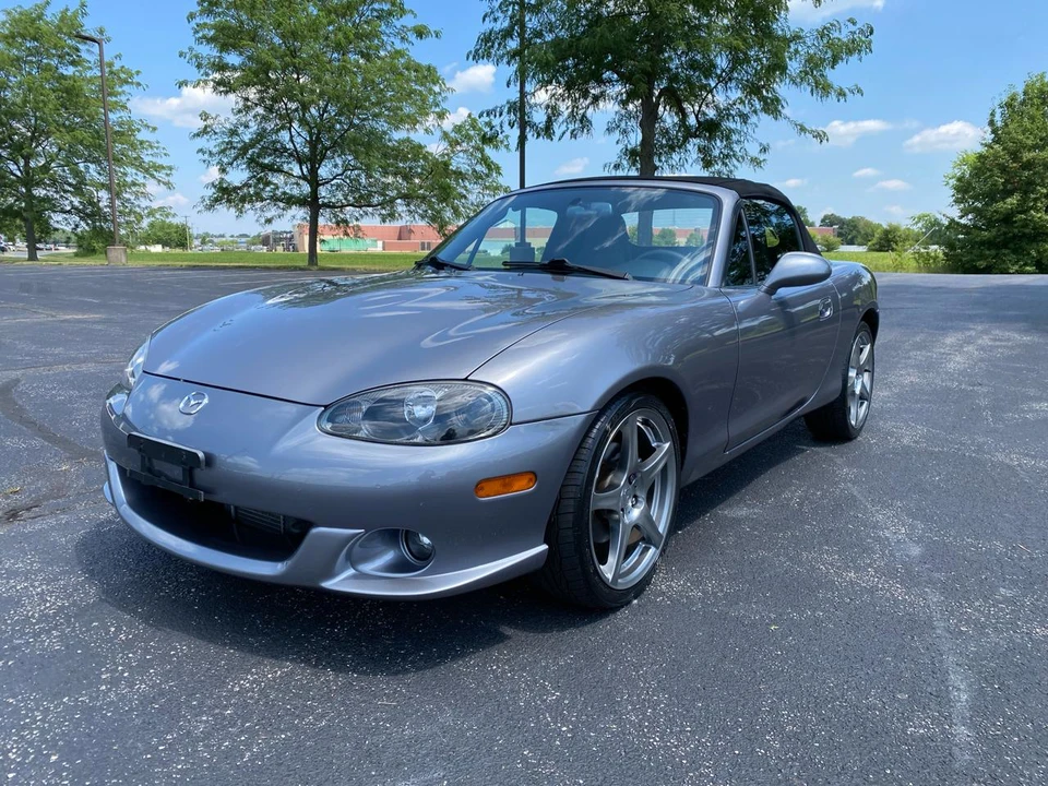 2004 Mazda NB Mazdaspeed MX-5 Miata - Image 2 of 31
