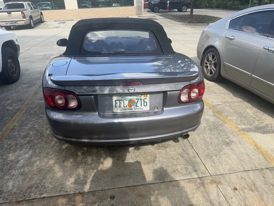 2004 Mazda NB Mazdaspeed MX-5 Miata - Image 5 of 9