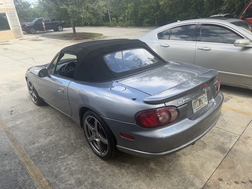 2004 Mazda NB Mazdaspeed MX-5 Miata - Image 4 of 9