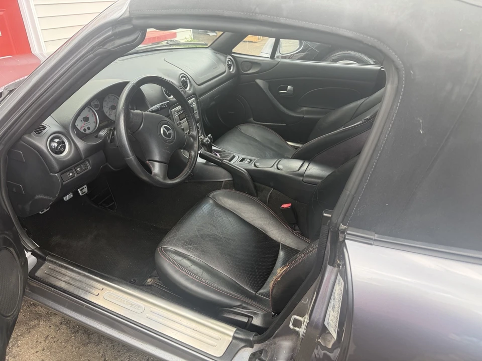 2004 Mazda NB Mazdaspeed MX-5 Miata - Image 9 of 9