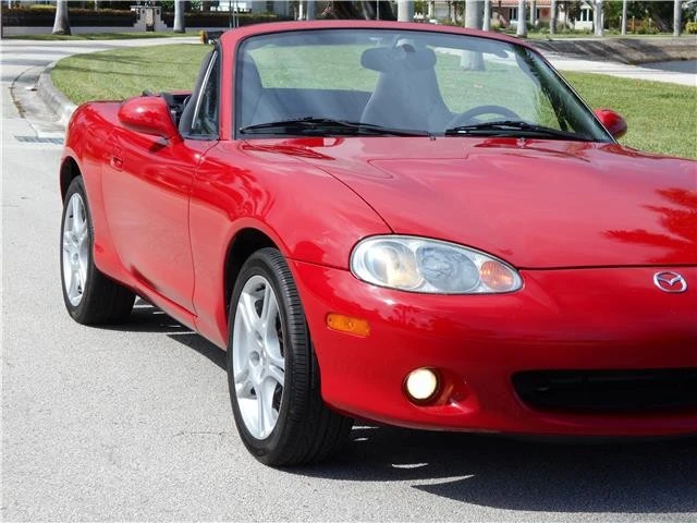 2004 Mazda NB MX-5 Miata - Image 11 of 12