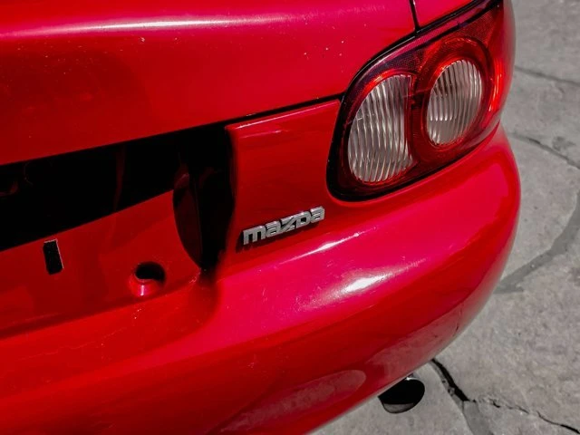2004 Mazda NB MX-5 Miata - Image 12 of 20