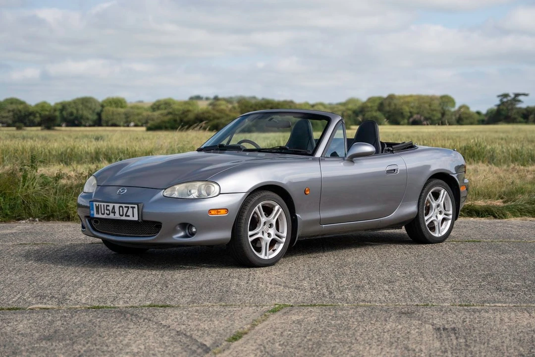 2004 Mazda NB MX-5 Miata - Image 2 of 30