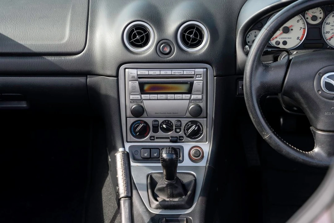 2004 Mazda NB MX-5 Miata - Image 29 of 30